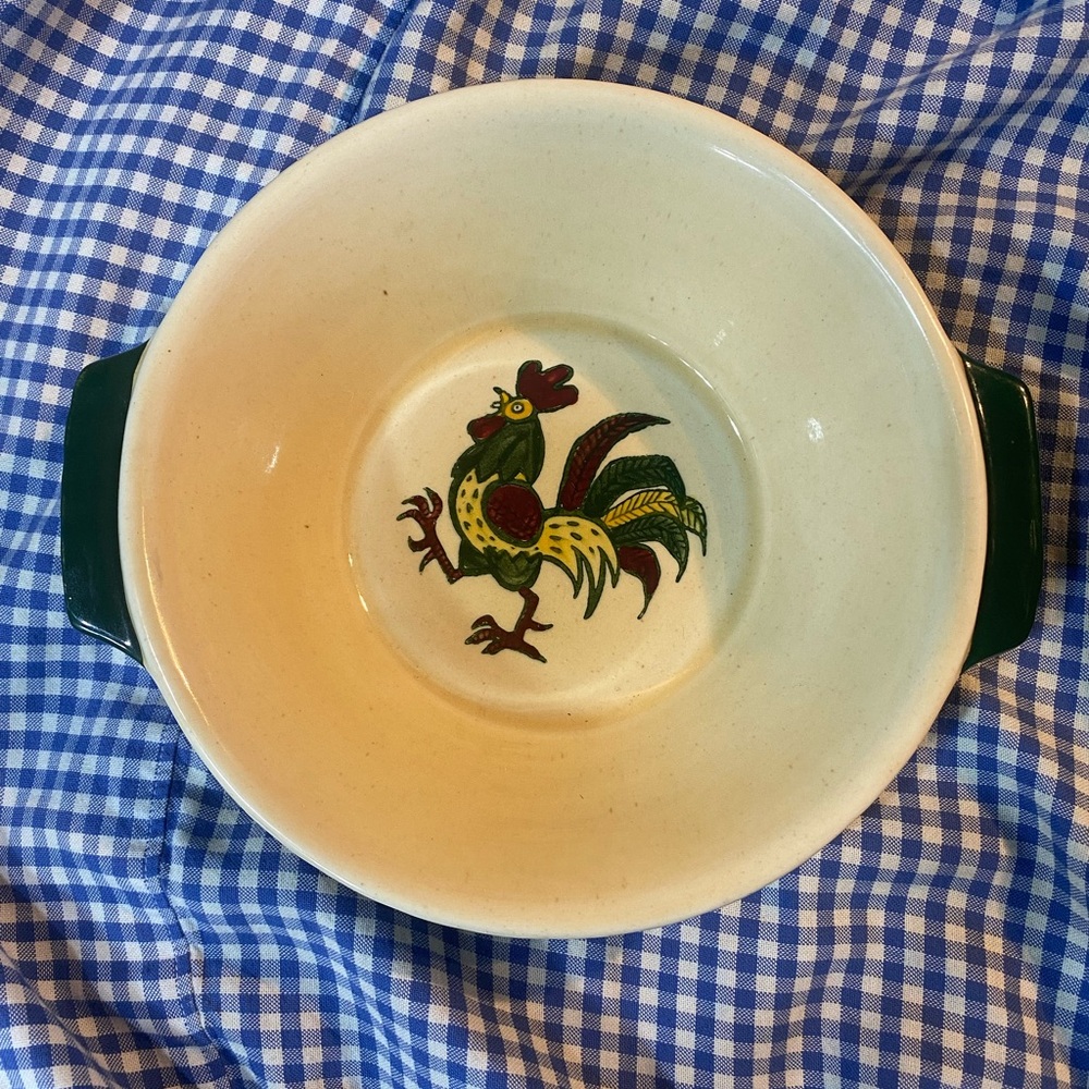 Metlox Poppytrail California Provincial Rooster Round Vegetable Bowl